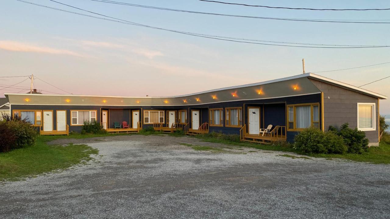 Restaurant-Motel L'Etoile Du Nord Pointe a la Fregate Exterior photo